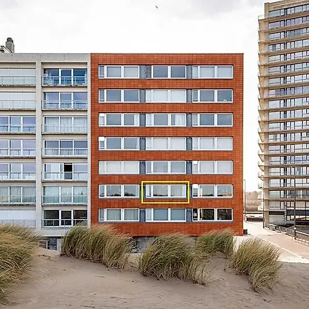 In Oostduinkerke With Sea View فندق 2*
