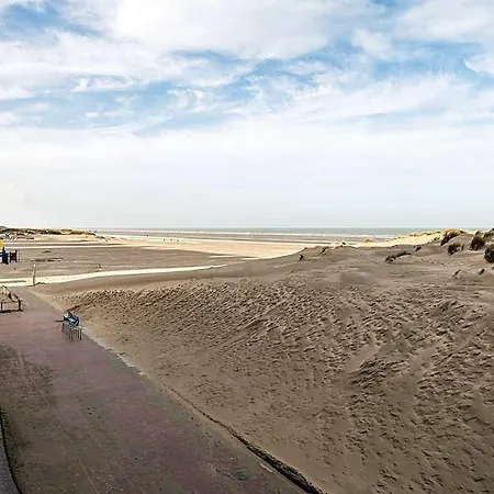 In Oostduinkerke With Sea View فندق